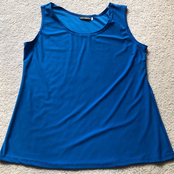 Beautiful Sheer, Open Front Jacket With 2 Colour Ccordinated Blouses - Picture 7 of 11